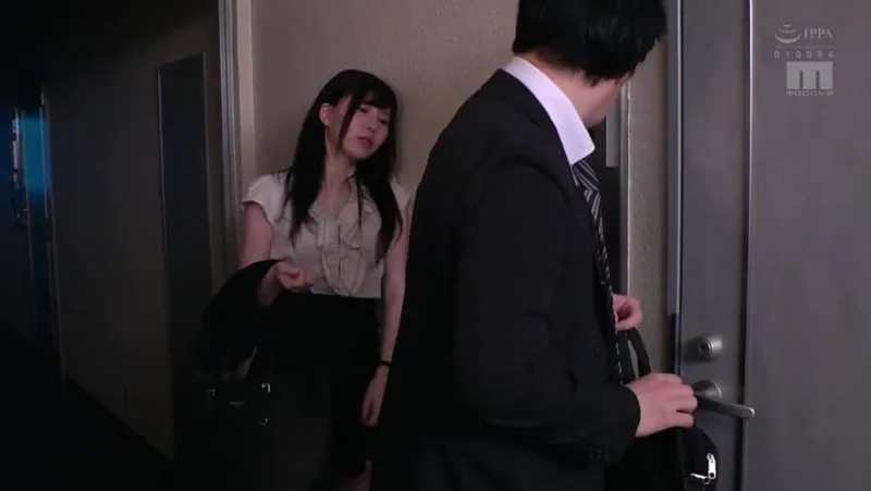 Người vợ nhà bên nhận nhầm tôi là chồng trong một hôm say xỉn