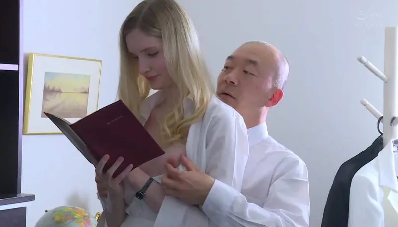 Vợ chấp nhận làm người yêu cho đối tác của gã chồng để trả nợ